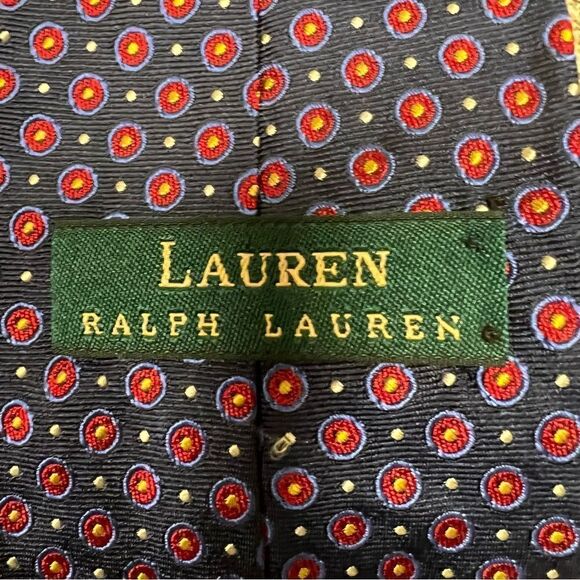 - Ralph Lauren medallion silk tie. - Picture 4 of 6